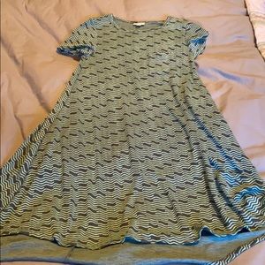 Lula roe Carly dress